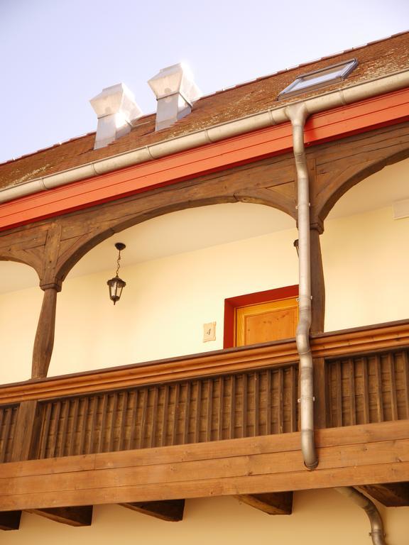 Garni-Hotel Zum Alten Ratskeller Vetschau Exteriör bild